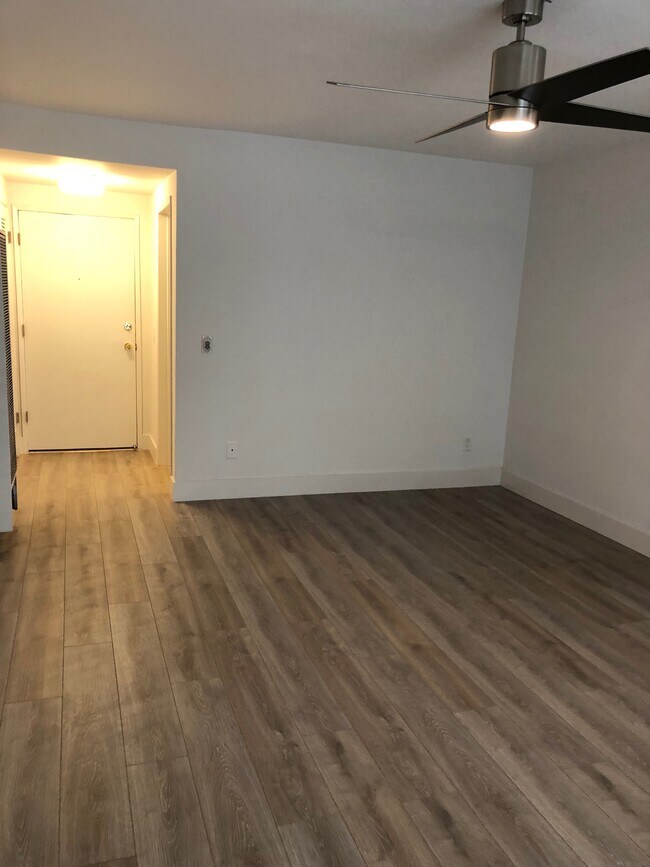 Building Photo - 216 S Occidental Blvd