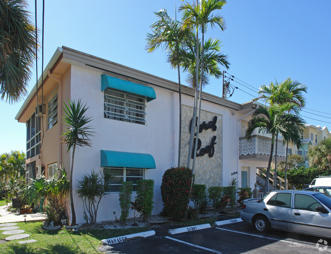 Building Photo - Coral Reef Apartments