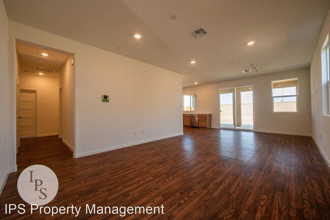 Building Photo - 3 br, 2 bath House - 3633 Pacifica Drive