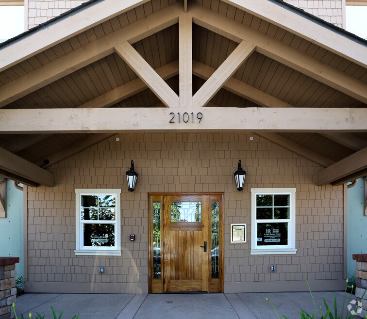 Magnolia Grove Condominiums