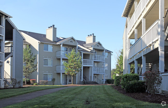 Building Photo - Terravista