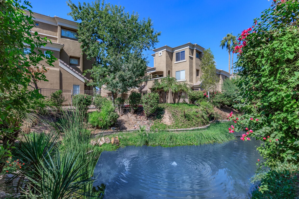 exterior 2 - La Terraza at the Biltmore