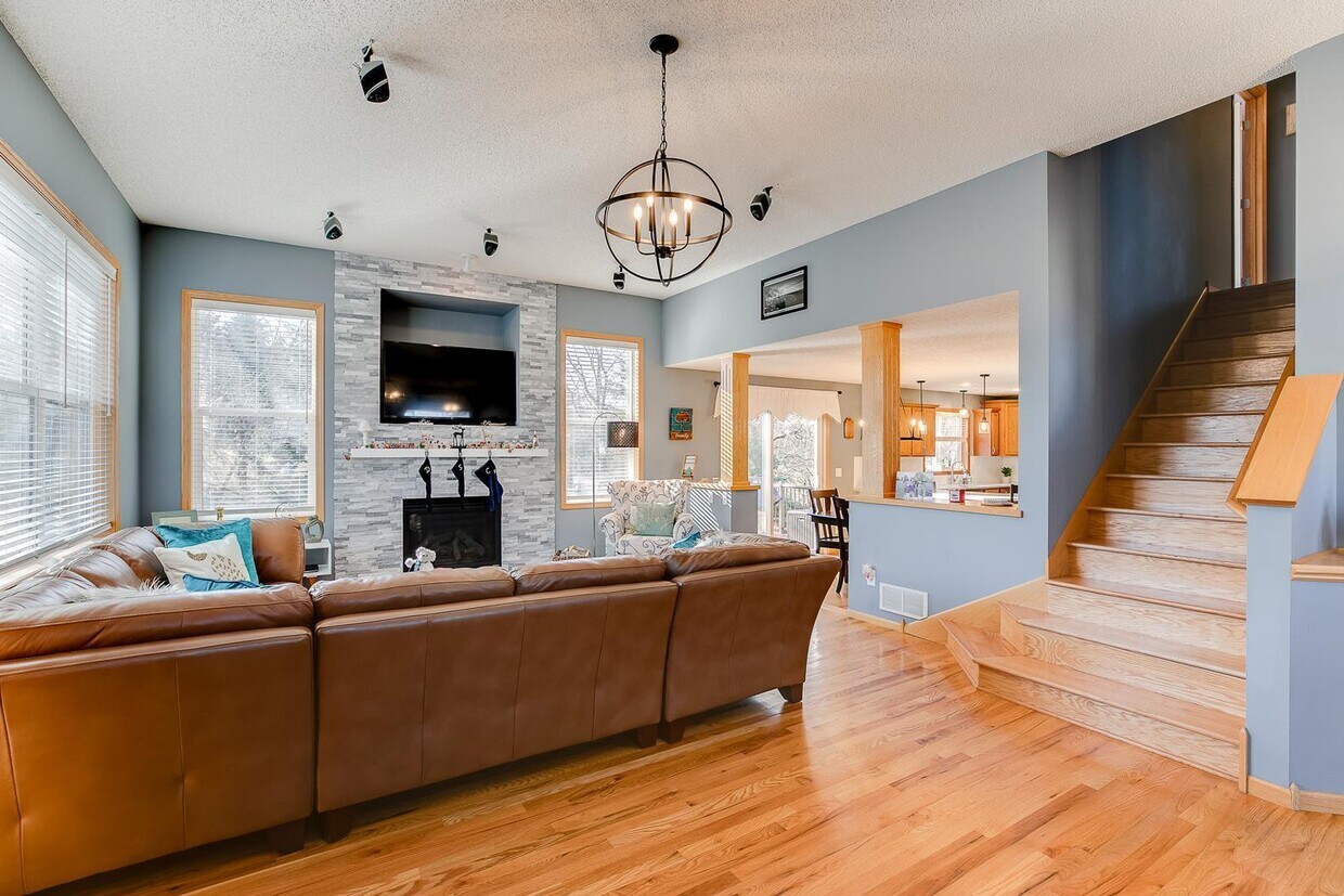 572 Danube Ave, Shakopee, MN 55379 House Rental in Shakopee, MN