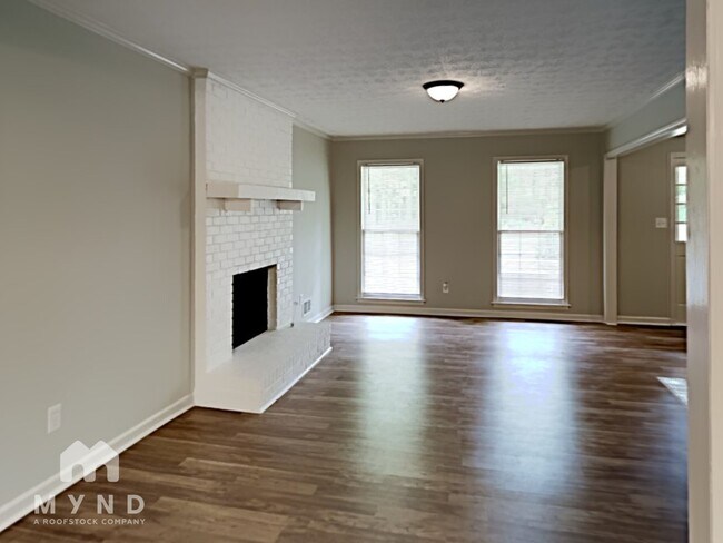 Building Photo - 151 Lafayette Dr