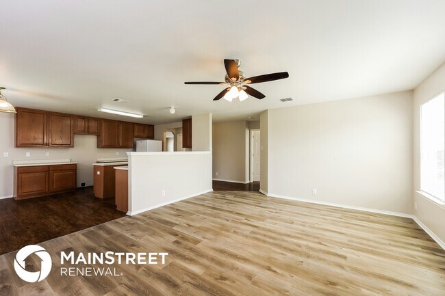 Foto del edificio - 823 Creek Gate