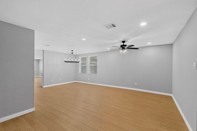 Foto del edificio - 1953 Riverchase Ln
