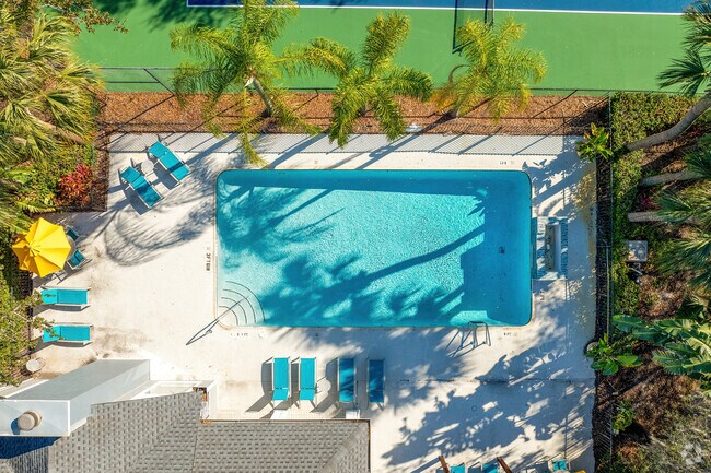 Piscina estilo centro turístico - Atlas at Winter Park