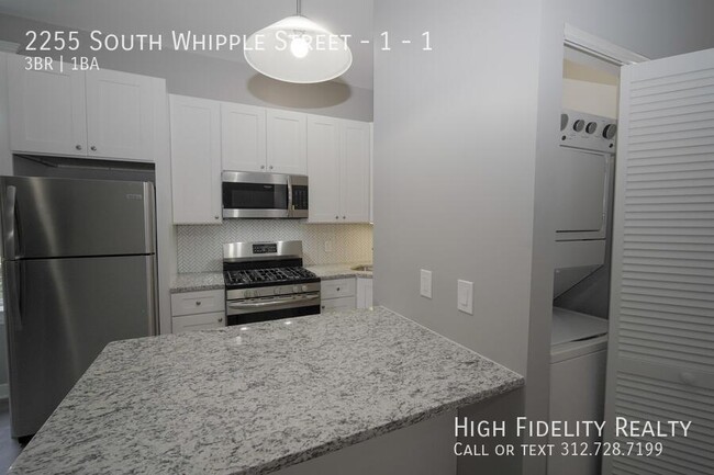 Foto del edificio - 2255 S Whipple St