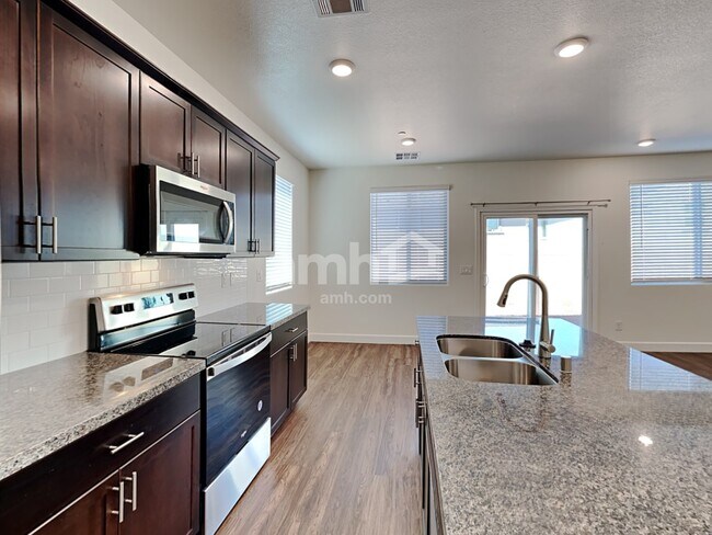 Building Photo - 78 Foxridge Swings Ln