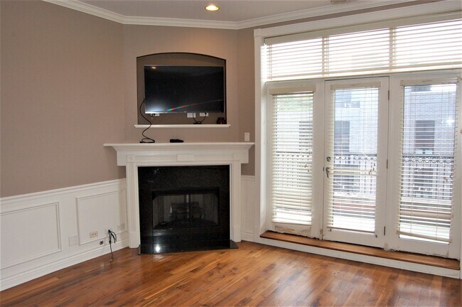 Foto del edificio - 2507 N Halsted St