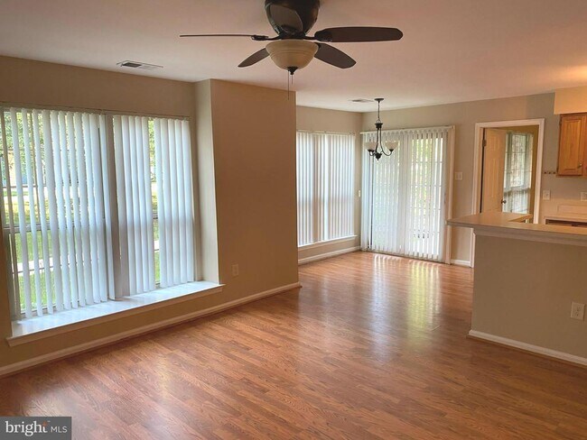 Foto del edificio - 1701 Foxmeadow Cir