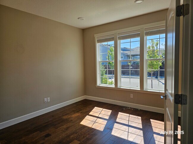 Foto del edificio - 13109 NE 60th Ave