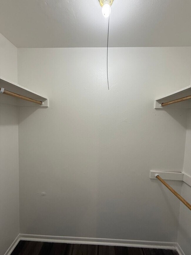 Foto del edificio - Home For Rent