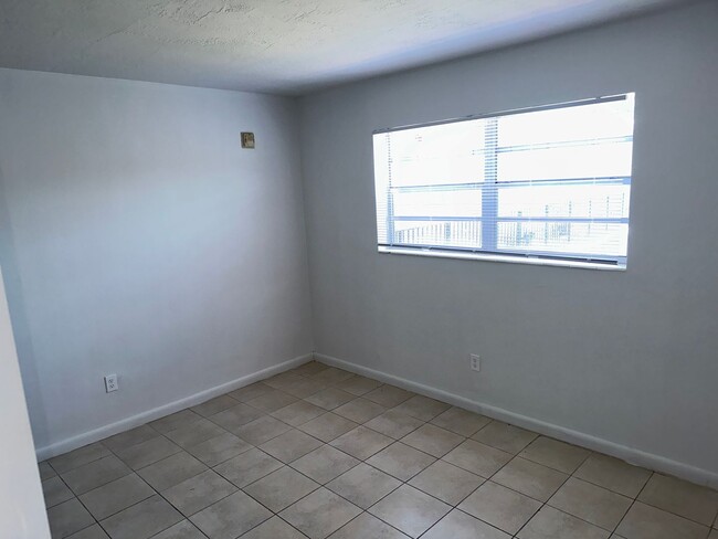 Photo - 1B1B FOR RENT NOW ONLY $1595 Apartment