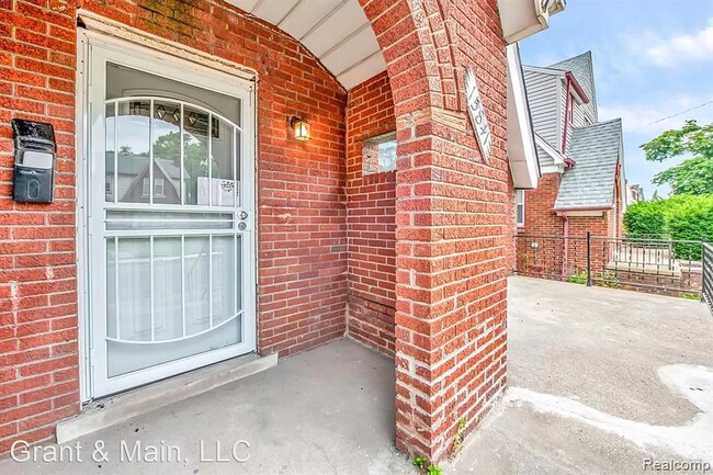 Foto del edificio - 3 br, 1 bath House - 15841 Wisconsin