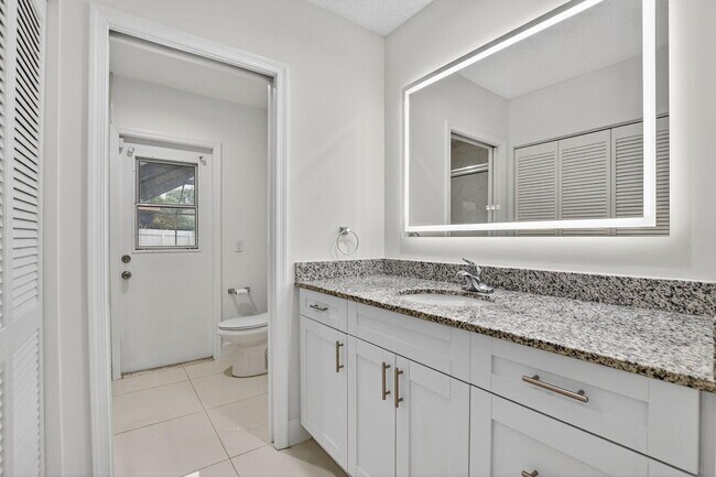 Foto del edificio - 488 NW 13th St