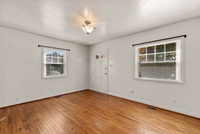 Photo - 3002 Woodrow St House