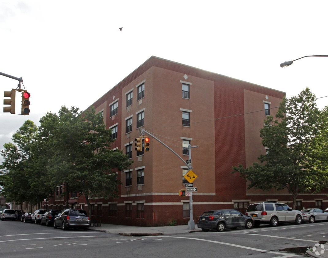 Foto principal - 150 Linden St