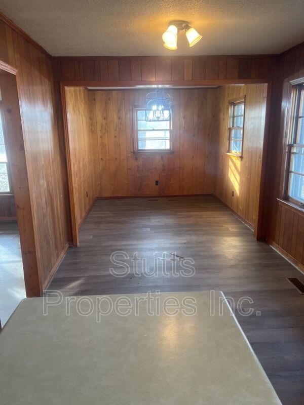 Building Photo - 680 Co Rd 84