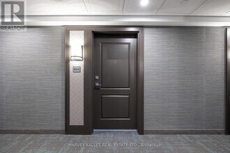 Building Photo - 460 Dundas St E