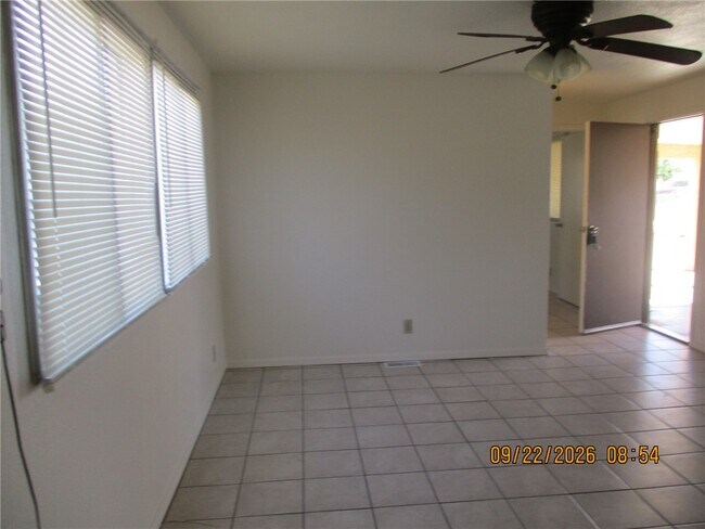 Foto del edificio - 1946 Sea Breeze Ln