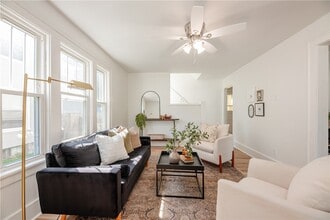 Building Photo - 116 W Spruce St