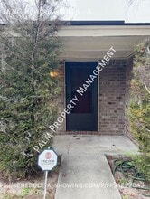 Building Photo - 6103 Howard Foss Dr