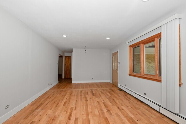 Building Photo - 14940 Wilco Dr