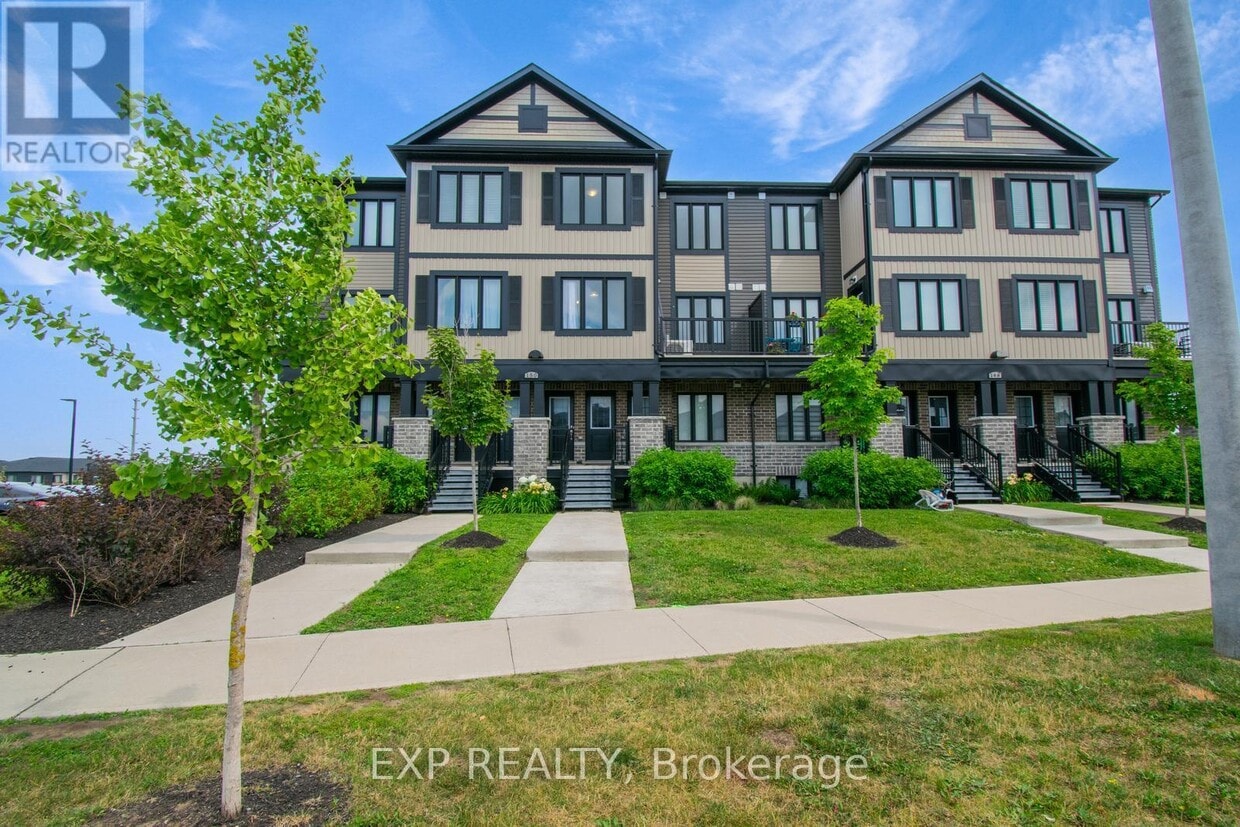 Primary Photo - 150 Rochefort St.