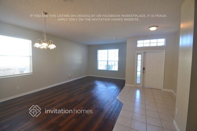 Foto del edificio - 388 Oak Springs Ct