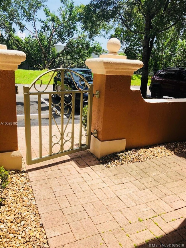 Foto del edificio - 8501 NW 138th St