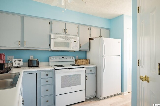 Building Photo - 632 Waterway Village Blvd