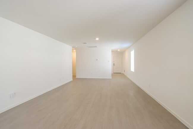 Foto del edificio - 10706 Lavender Cotton Ln