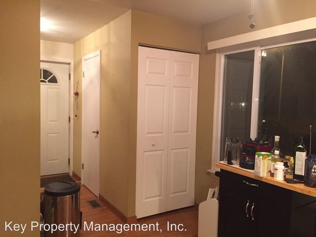 Foto del edificio - 5847 Hunt Hill Dr