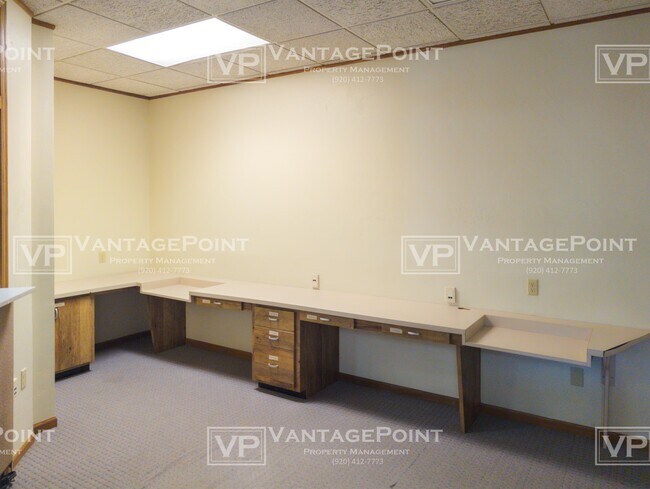 Building Photo - 20 Forest Ave