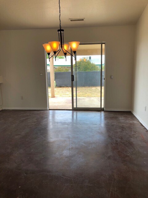 Foto del edificio - No HOA! Three Bedroom Home in Prescott Valley