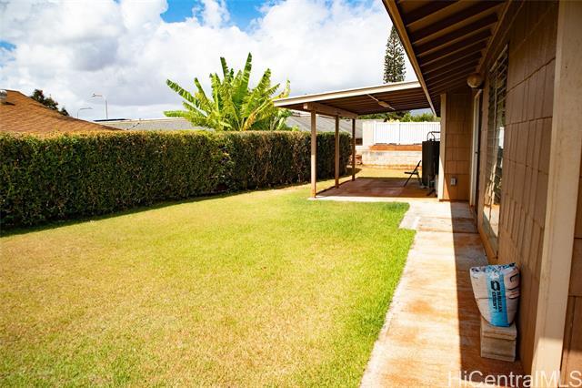 Foto del edificio - 94-505-505 Oliona Pl