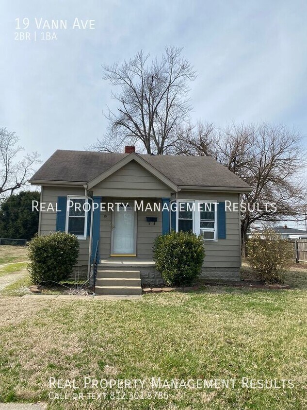 Primary Photo - 2 Bedroom, 1 Bath Home, East Side