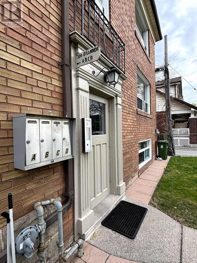 Building Photo - 204 O'Connor Dr