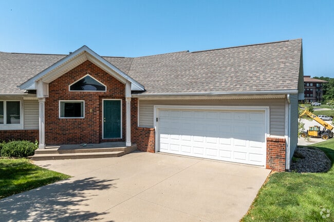 Furry Friends Welcome - Woodridge Estates