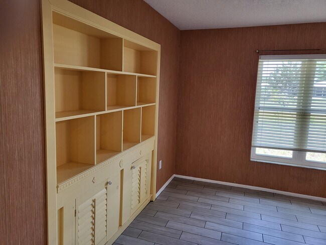 Foto del edificio - 4210 Oak Ln
