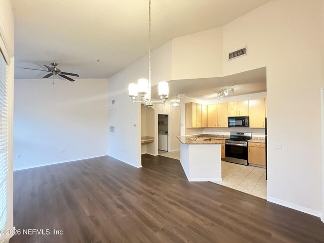 Foto del edificio - 12700 Bartram Park Blvd
