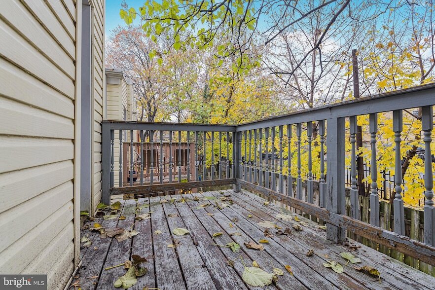 Foto del edificio - 609 W 9th St