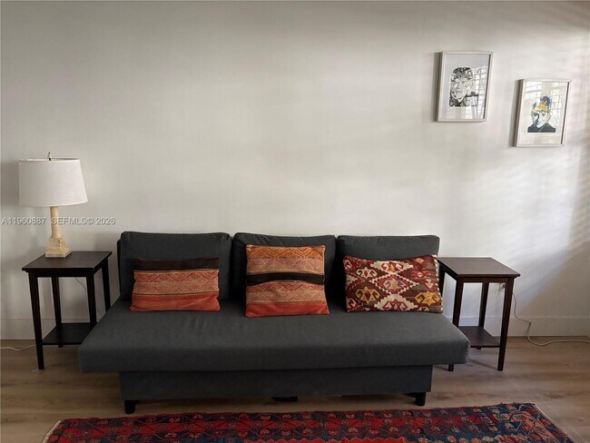 Foto del edificio - 1325 Meridian Ave