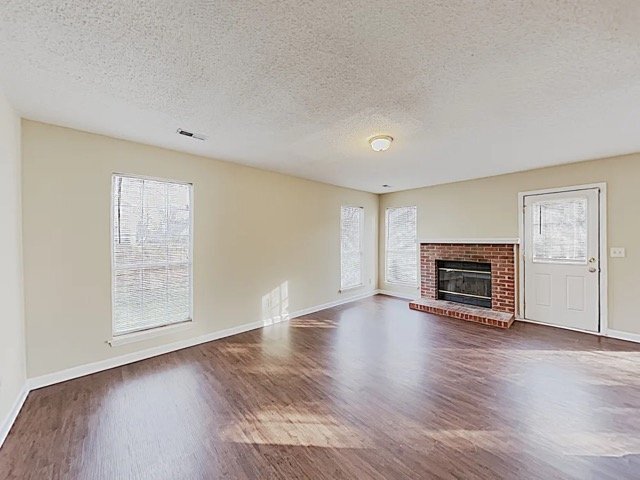 Foto del edificio - 8629 Lockerbie Ln