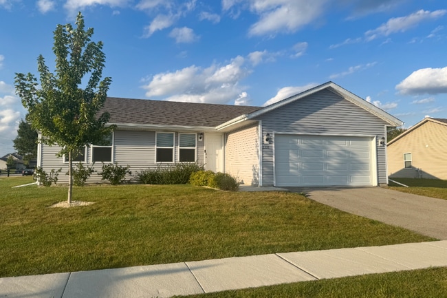 1110 Russell Rd
