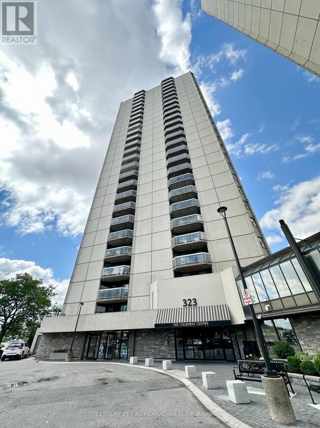 Building Photo - 363 Colborne St