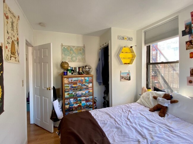 Building Photo - 37 N Margin St