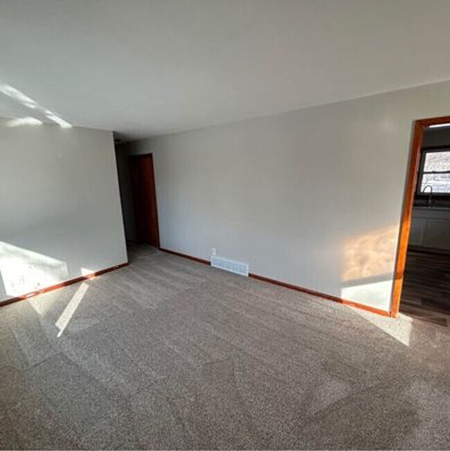 Foto del edificio - 412 S Fifth Ave Brandon, SD 57005
