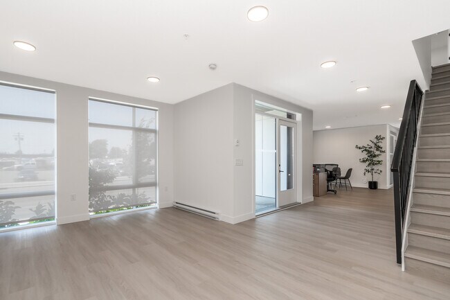 Espace modulable - Unité 103 - 5740, chemin Glover, Langley (C.-B.) - Glover Road
